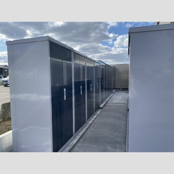 現地周辺 (室外物置)