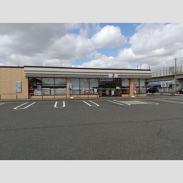 現地周辺 (セブンイレブン福井栗森町店(732m))