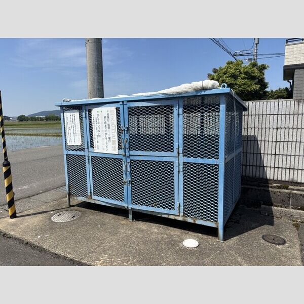 現地周辺 (ゴミステーション)