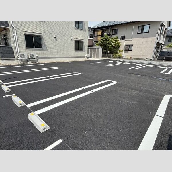 駐車場 (駐車場)