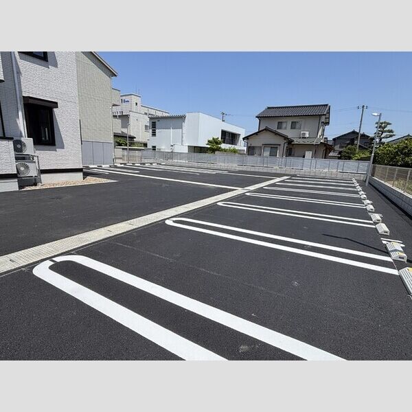 駐車場 (駐車場)