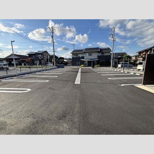 駐車場 (駐車場)