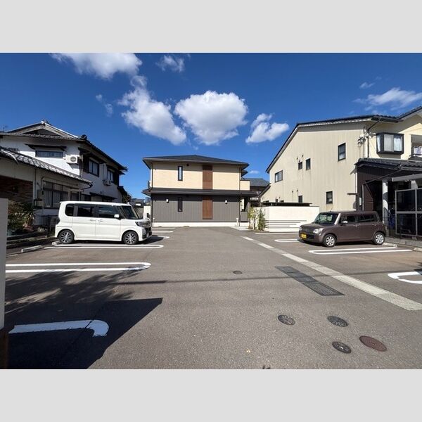 駐車場 (駐車場)