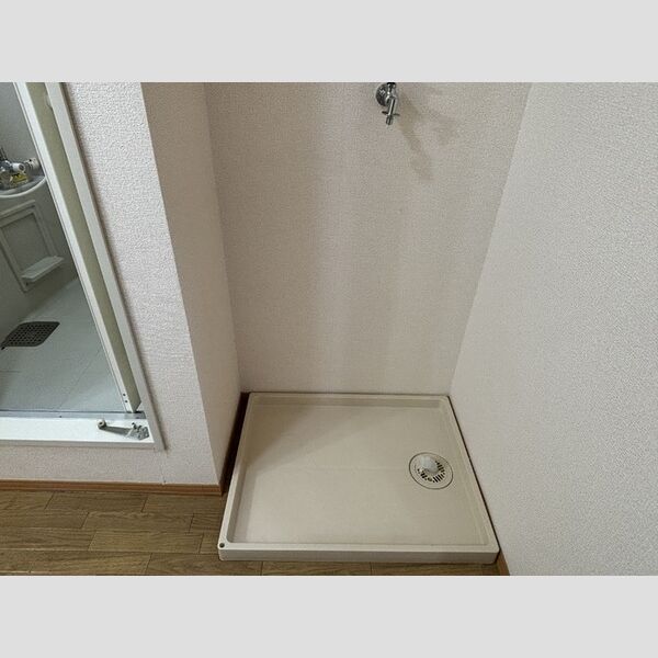 その他 (洗濯機置き場)