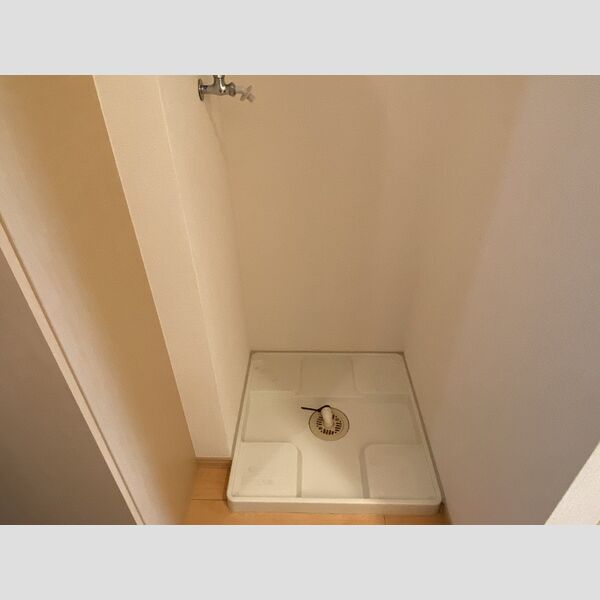 その他 (洗濯機置き場)