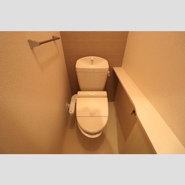 トイレ (トイレ(温水洗浄暖房便座))