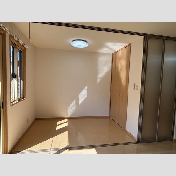 その他 (洋室)