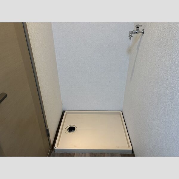 その他 (洗濯機置き場)