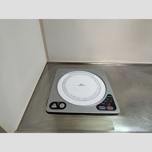 その他設備 (IHクッキングヒーター)