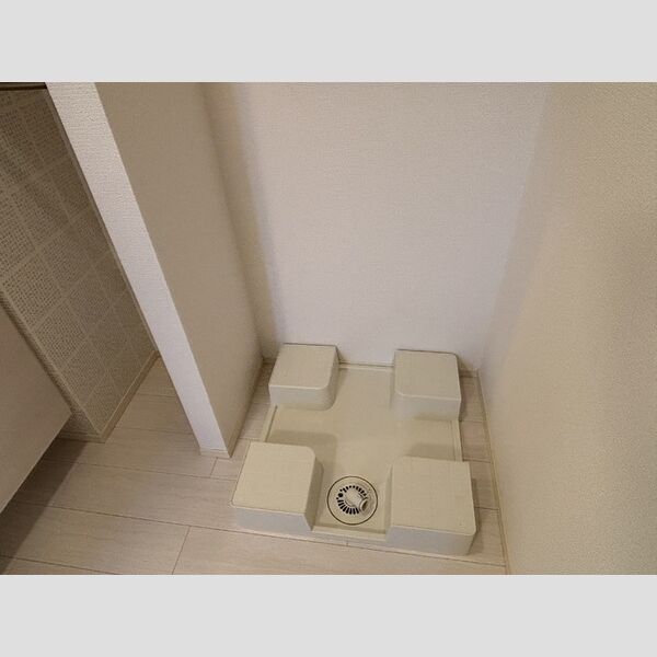 その他 (洗濯機置き場)