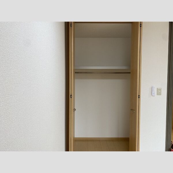 収納 (クローゼット)