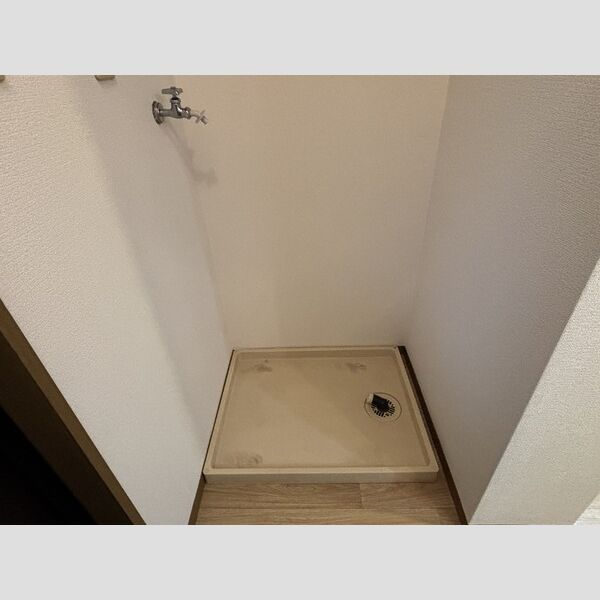 その他 (洗濯機置き場)