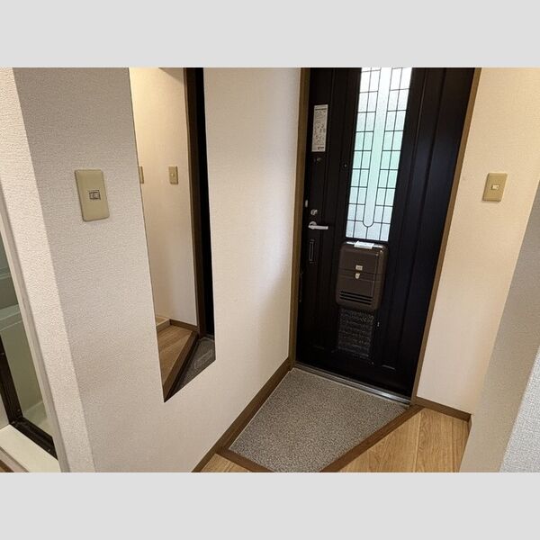 玄関 (玄関)