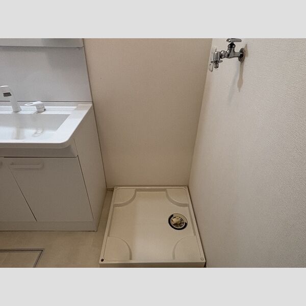 その他 (洗濯機置き場)