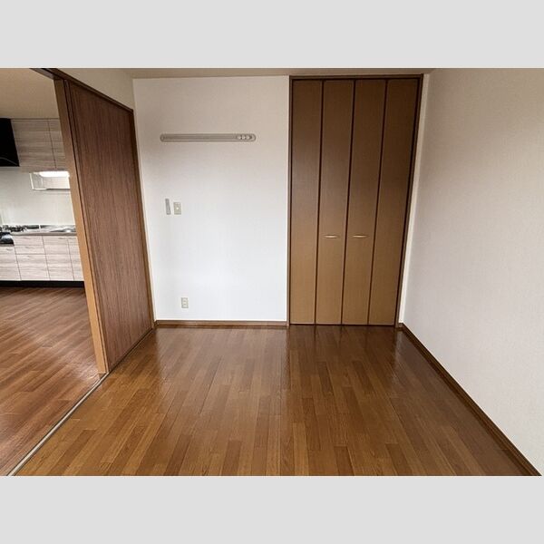 その他 (洋室)