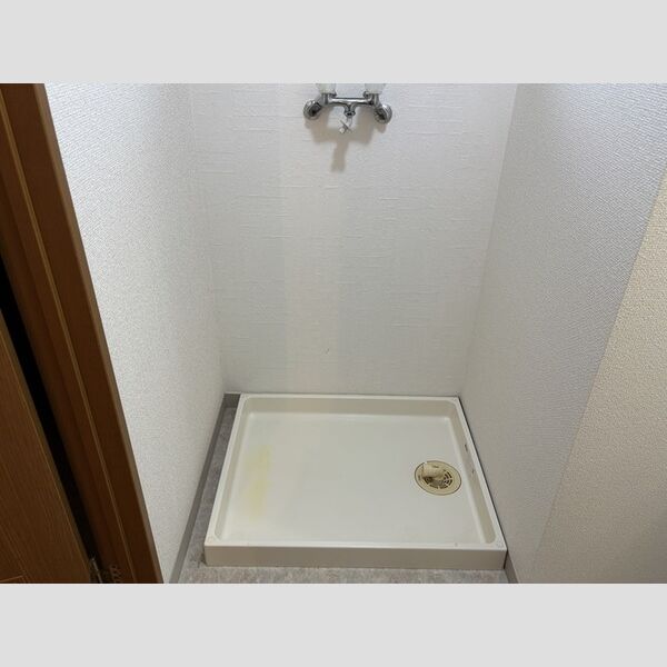 その他 (洗濯機置き場)