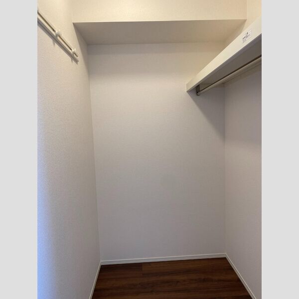 収納 (ウォークインクローゼット)