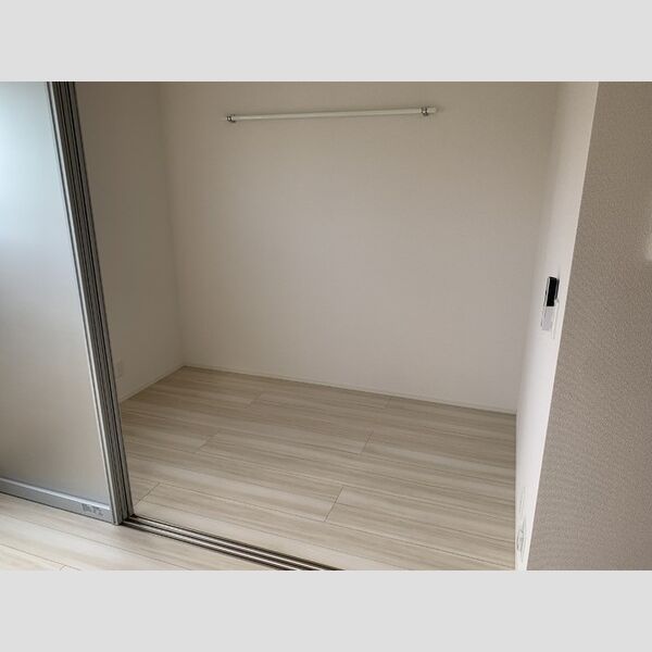その他 (洋室)