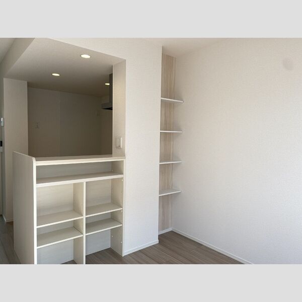 その他 (対面カウンター収納)