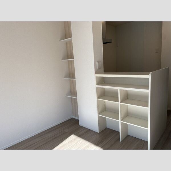 その他 (対面カウンター収納)