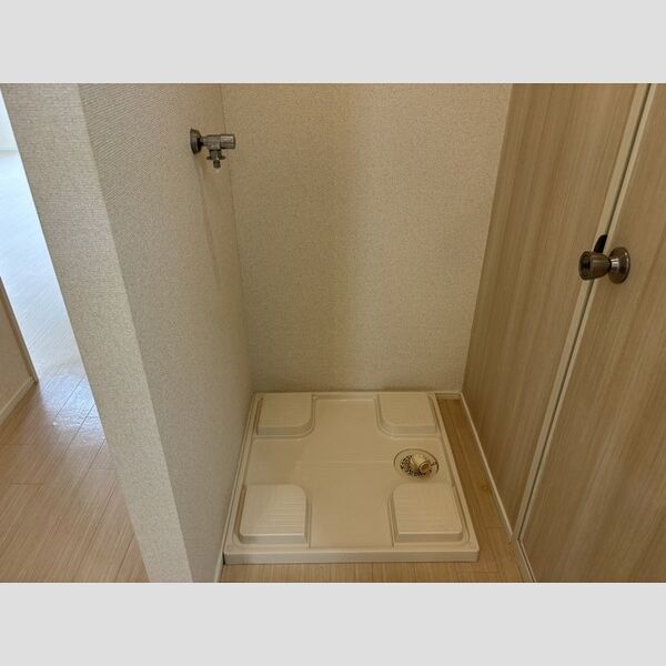 その他 (洗濯機置き場)