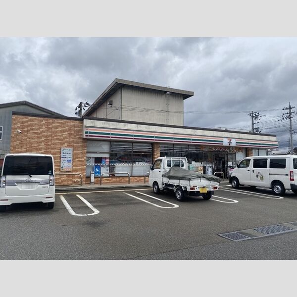 バス (セブンイレブン東鯖江)