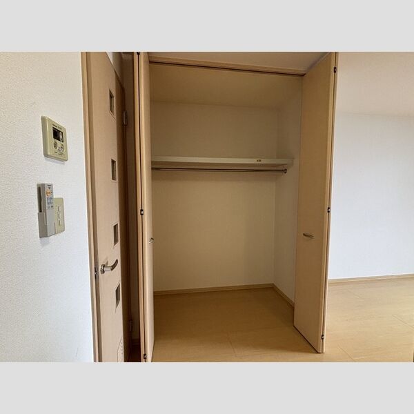 収納 (クローゼット)