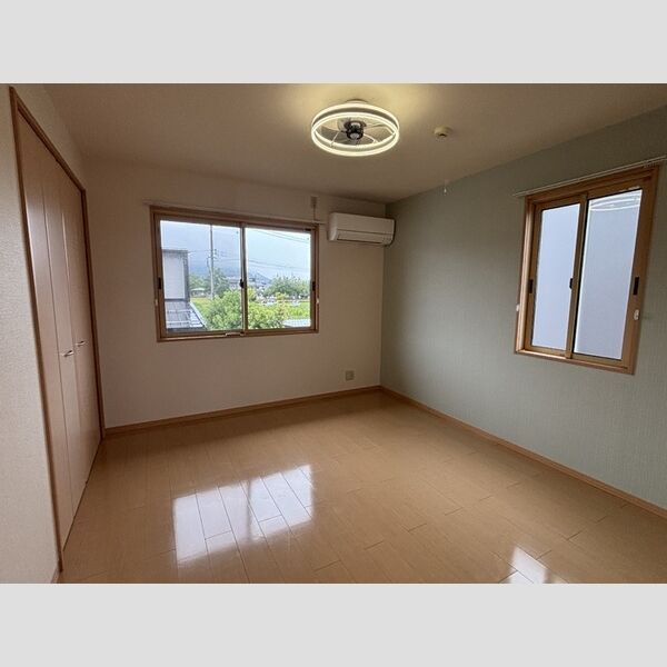 その他 (洋室)