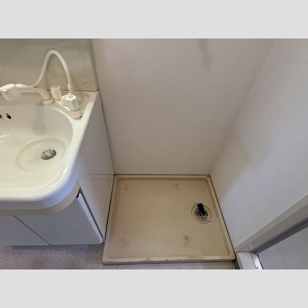 その他 (洗濯機置き場)