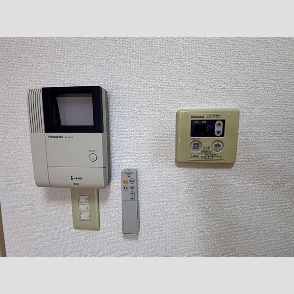 その他設備 (TVモニター付きインターホン)