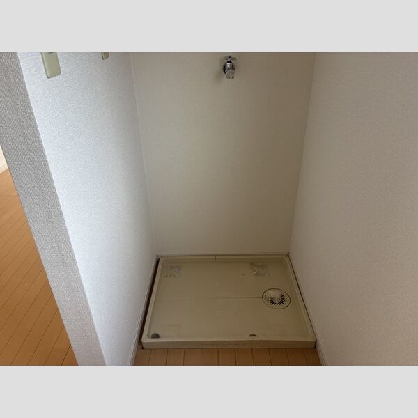 その他 (洗濯機置き場)