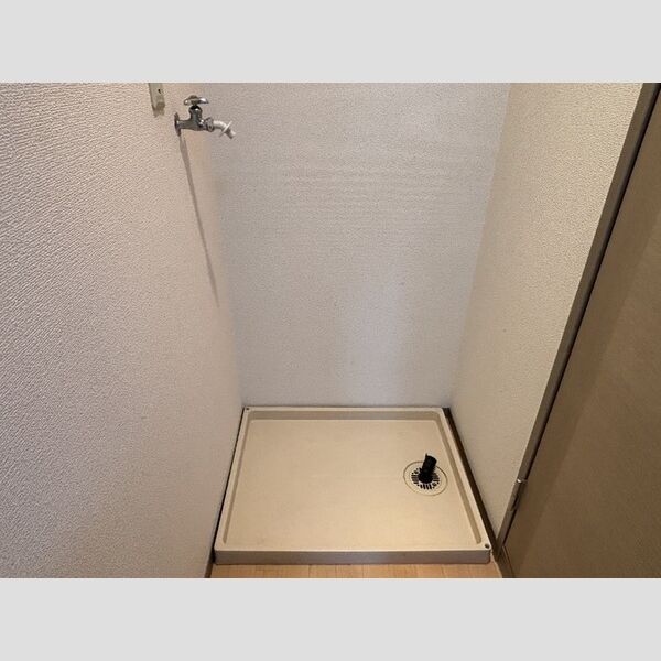 その他 (洗濯機置き場)