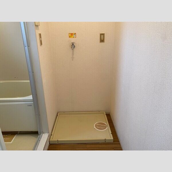 その他 (洗濯置き場)