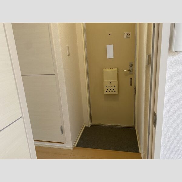 玄関 (玄関)
