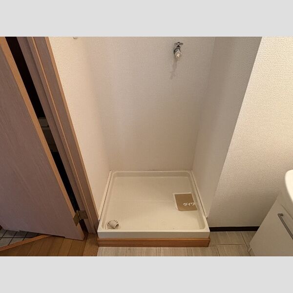 その他 (洗濯機置き場)