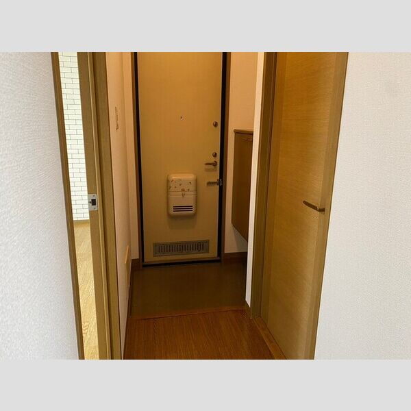 玄関 (玄関)