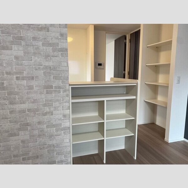 その他 (対面カウンター収納)