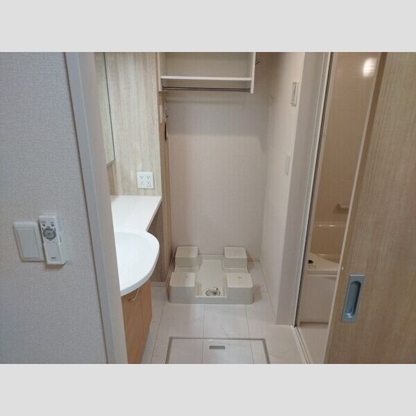 その他 (洗濯置き場)