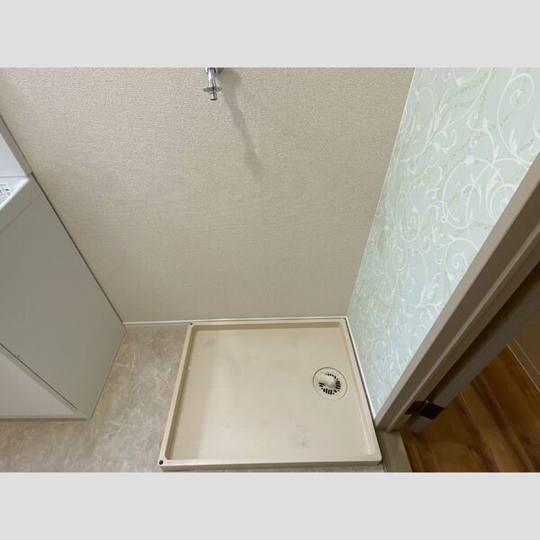 その他 (洗濯機置き場)