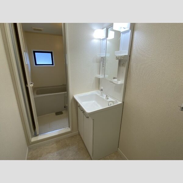 洗面所 (洗髪洗面化粧台)