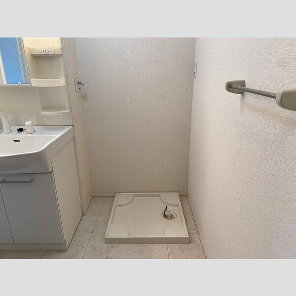 その他 (洗濯機置き場)