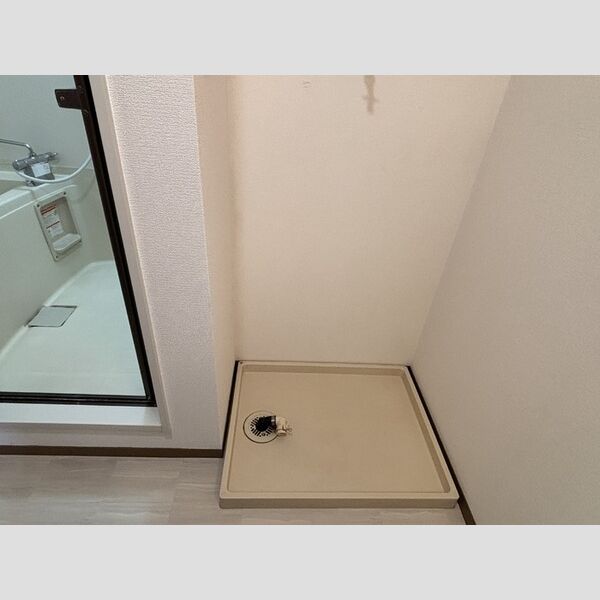 その他 (洗濯機置き場)