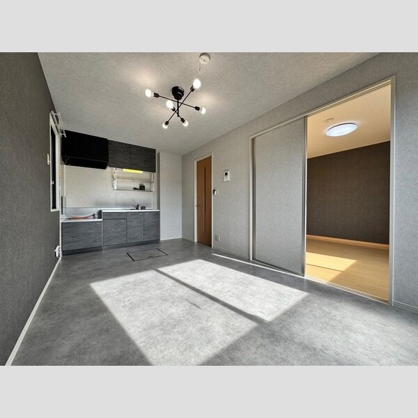 居室・リビング (DK)