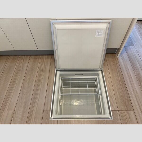 その他 (床下収納)