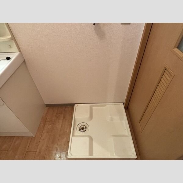 その他 (洗濯機置き場)