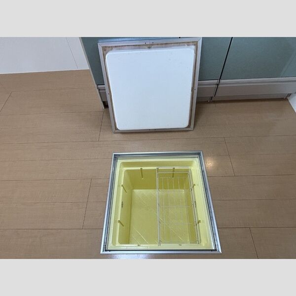 その他 (床下収納)