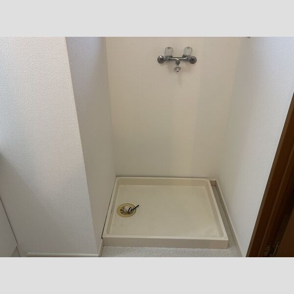 その他 (洗濯機置き場)