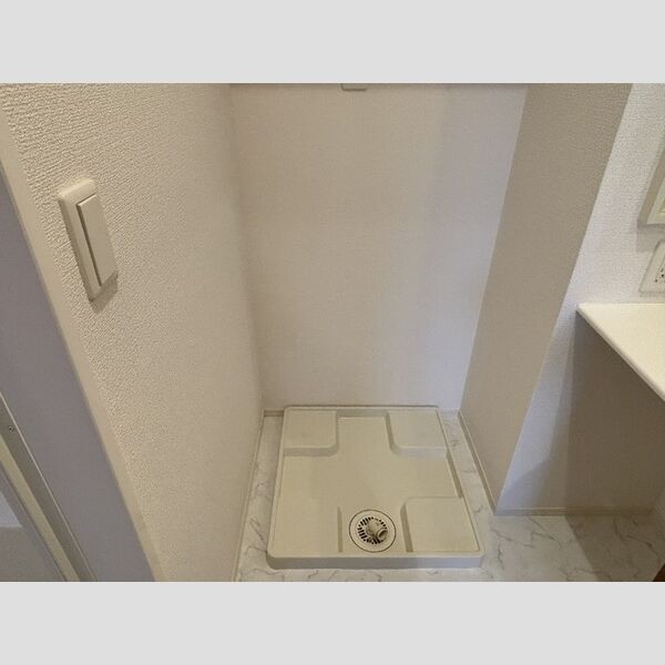 その他 (洗濯機置き場)