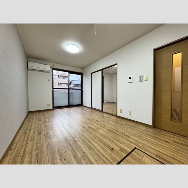 居室・リビング (DK)