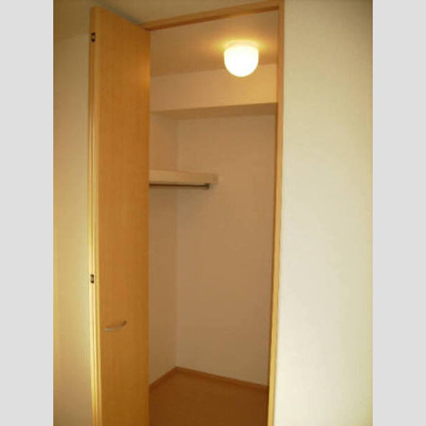 収納 (ウォークインクローゼット)